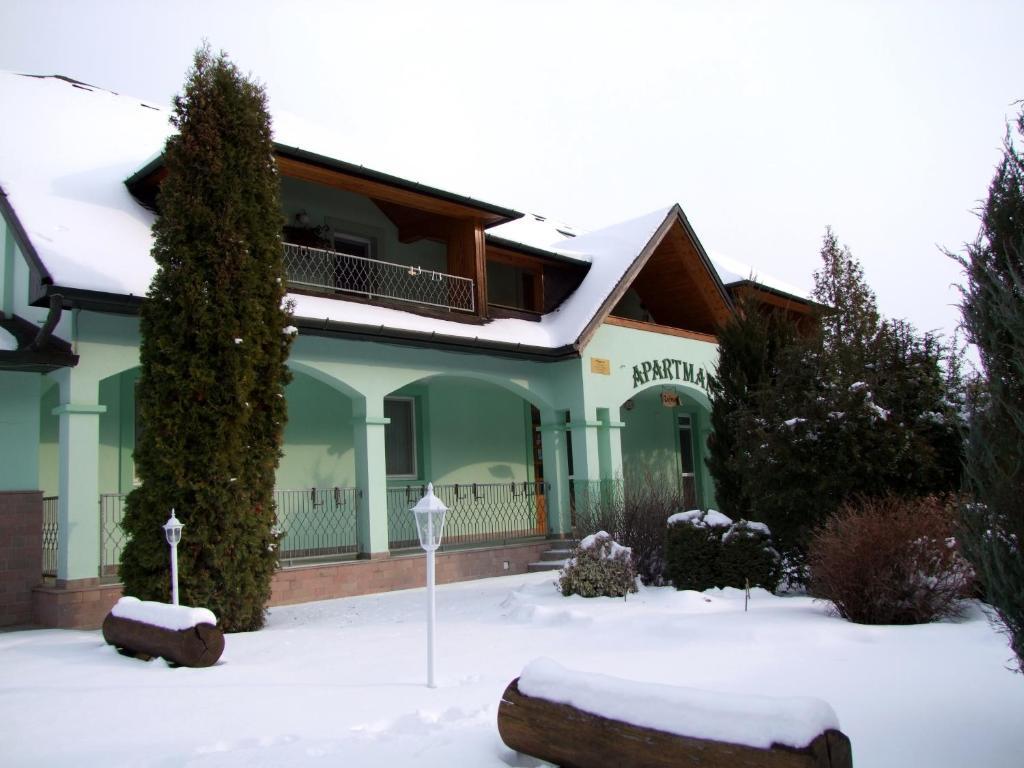 Rajna Apartmanhaz Богач Экстерьер фото